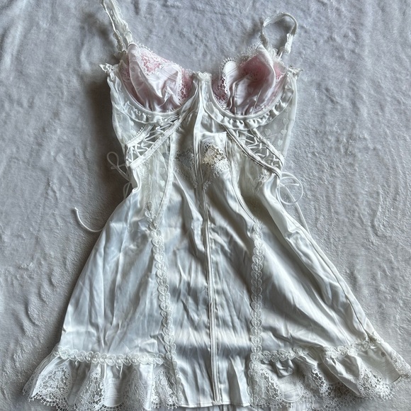 FOR LOVE & LEMONS Heart Widow Slip - Picture 4 of 9